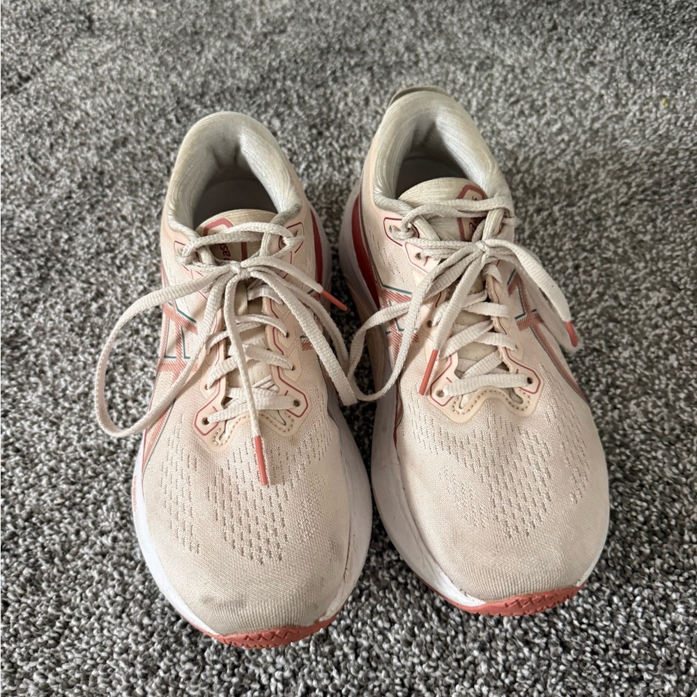 Asics gel kayano 30 runners size 8